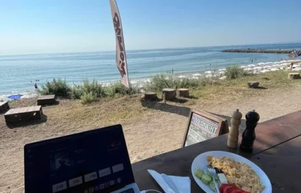 Място за кемпер – Номад Камп